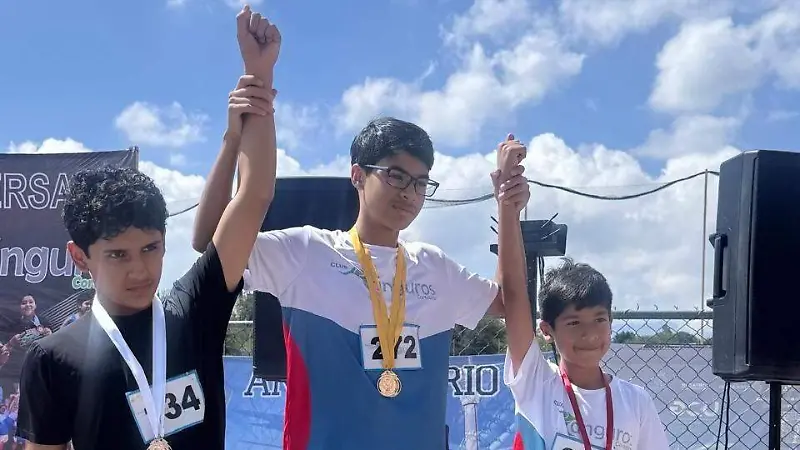 En los 150 metros, ellos son los ganadores.